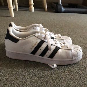 Adidas superstars size 7